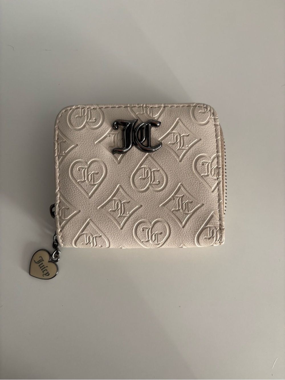 Juicy Couture Embossed Heart Logo Zip Wallet - Cream White